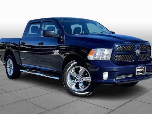 Used 2017 RAM 1500 Express image 2