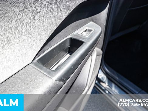 Used 2022 Volkswagen Taos SE image 56