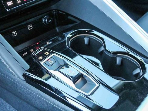 New 2025 Audi Q5 Premium image 20