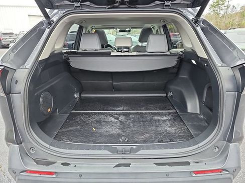 Used 2021 Toyota RAV4 XLE Premium image 12