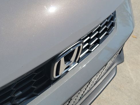 Used 2025 Honda Civic Sport image 10