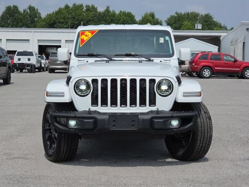 Used 2023 Jeep Gladiator Overland AWD/4WD image 2