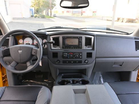 Used 2008 Dodge Ram 1500 Truck SLT w/ Navigation Convenience Group RWD image 14