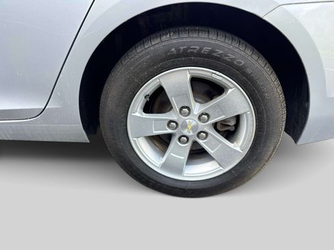 Used 2013 Chevrolet Malibu LT FWD image 8
