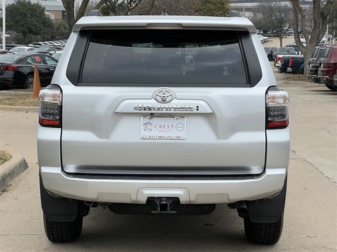Used 2021 Toyota 4Runner SR5 Premium w/ Moonroof Package image 5