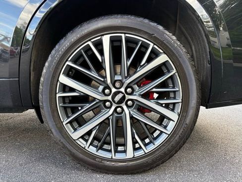Used 2022 Cadillac XT6 Sport w/ Technology Package AWD/4WD image 17