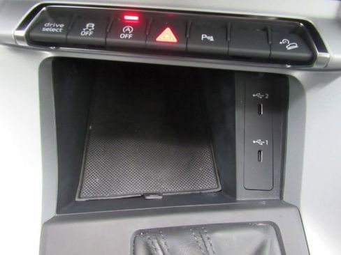 Used 2022 Audi Q3 2.0T Premium Plus w/ Premium Plus Package image 50