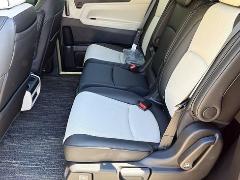New 2026 Honda Odyssey Elite image 25