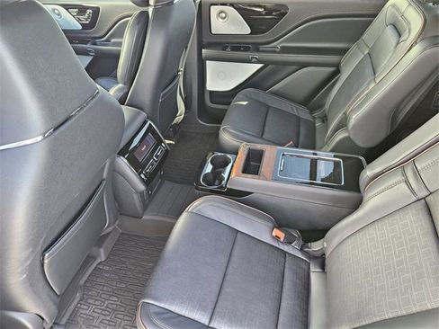 New 2025 Lincoln Aviator Black Label w/ Black Label Special Edition image 28