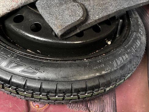 Used 2011 Buick LaCrosse CXS w/ Driver Confidence Package image 28