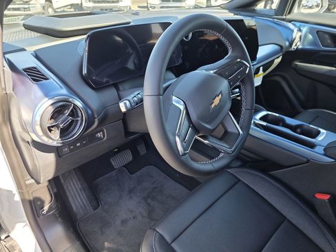 New 2026 Chevrolet Equinox EV LT w/ Convenience Package II image 23