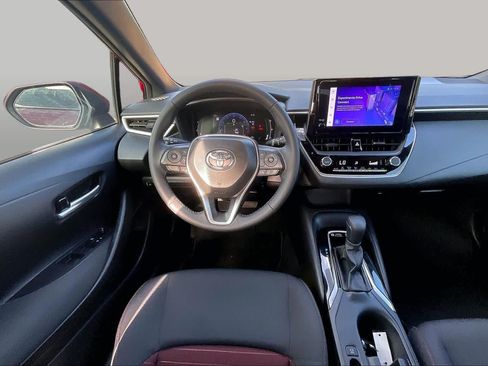 Used 2026 Toyota Corolla SE FWD image 6
