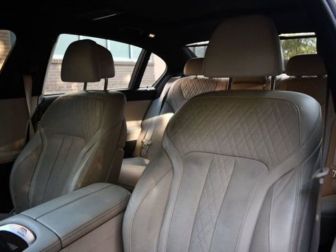 Used 2016 BMW 750i xDrive image 24