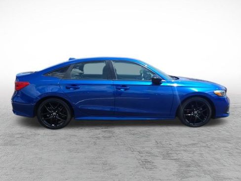 Used 2023 Honda Civic Sport image 4