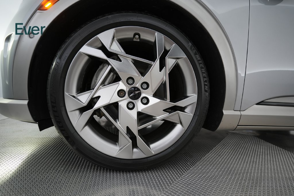 Used 2023 Genesis GV60 Performance AWD/4WD image 9