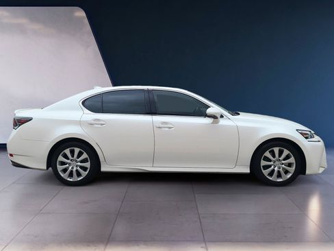 Used 2017 Lexus GS 200t w/ Premium Package RWD image 6