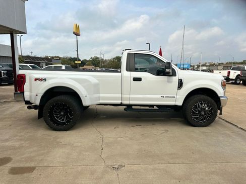 Used 2022 Ford F350 XLT w/ XLT Value Package image 7