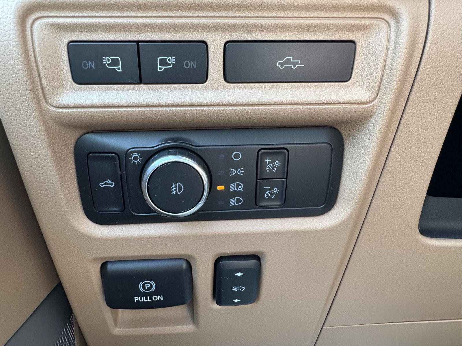 Used 2022 Ford F150 Lariat AWD/4WD image 21