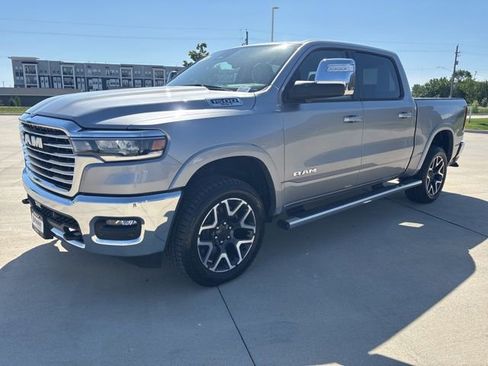 Used 2025 RAM 1500 Laramie w/ Advanced Safety Group II AWD/4WD image 2