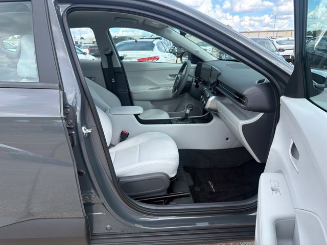 Used 2026 Hyundai Kona SE FWD image 25