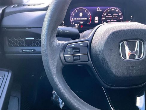 Used 2023 Honda Accord EX image 21