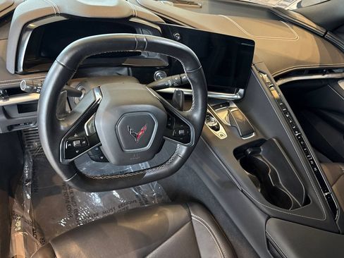 Used 2022 Chevrolet Corvette Stingray Coupe w/ Z51 Performance Package RWD image 12