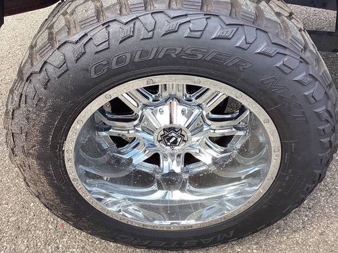 Used 2017 RAM 2500 SLT image 11