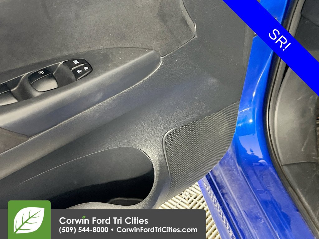 Used 2015 Nissan Sentra SR FWD image 13