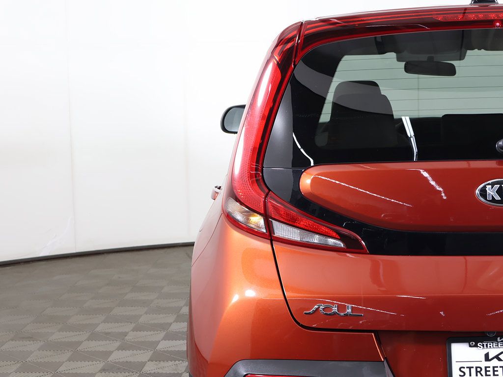 Used 2021 Kia Soul LX FWD image 12