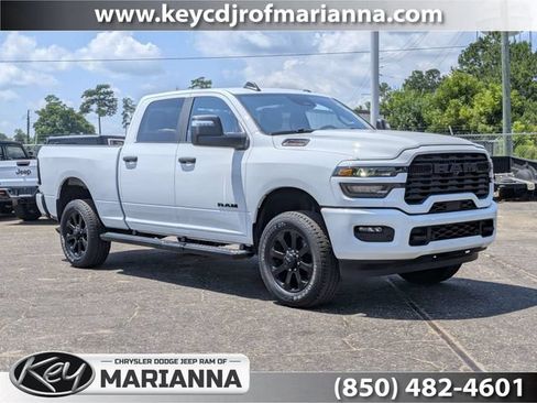 Used 2025 RAM 2500 Big Horn AWD/4WD image 1