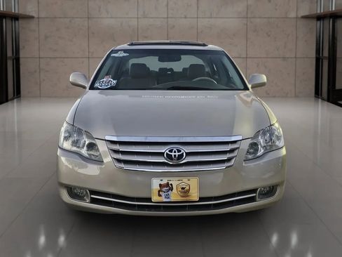 Used 2005 Toyota Avalon XL image 11