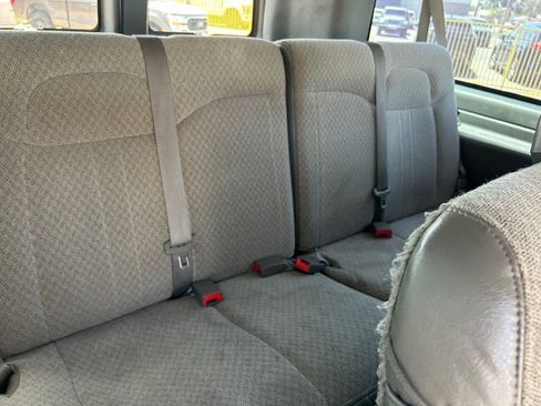 Used 2019 Chevrolet Express 3500 LT w/ LT Preferred Equipment Group RWD image 17