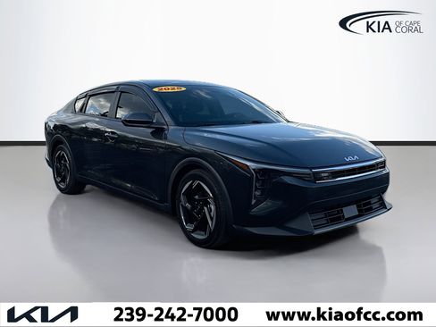 Certified 2025 Kia K4 EX image 7