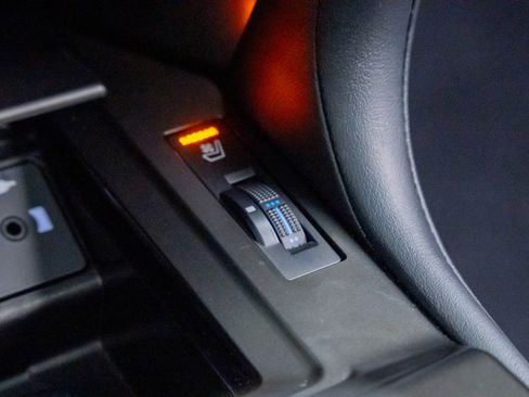 Used 2022 Lexus GX 460 image 30