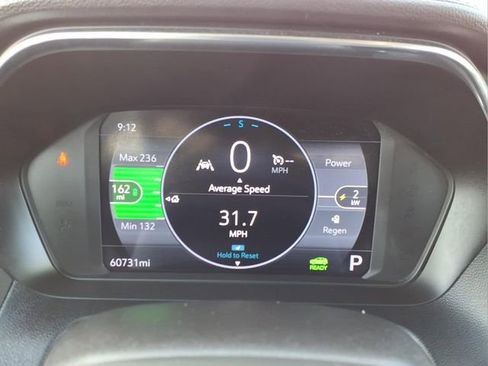 Used 2022 Chevrolet Bolt EUV LT w/ Convenience Package image 23