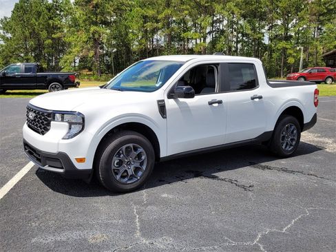 New 2025 Ford Maverick XLT w/ XLT Luxury Package image 3
