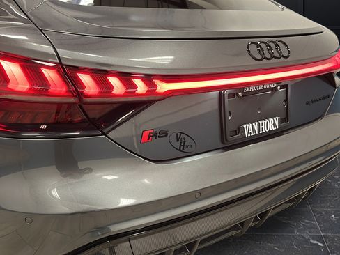 Used 2023 Audi RS e-tron GT w/ Ceramic Brake Package AWD/4WD image 38