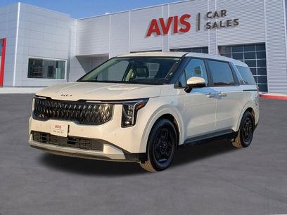 Used 2025 Kia Carnival