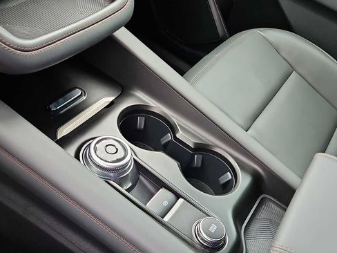 Used 2025 Ford Explorer Active w/ Active Comfort Package image 19