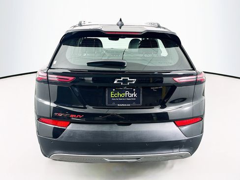 Used 2023 Chevrolet Bolt EUV Premier w/ Sun & Sound Package image 7