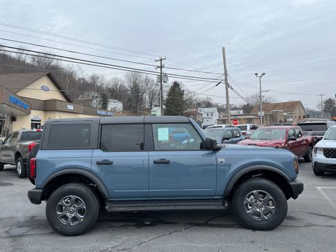 New 2025 Ford Bronco Big Bend AWD/4WD image 4