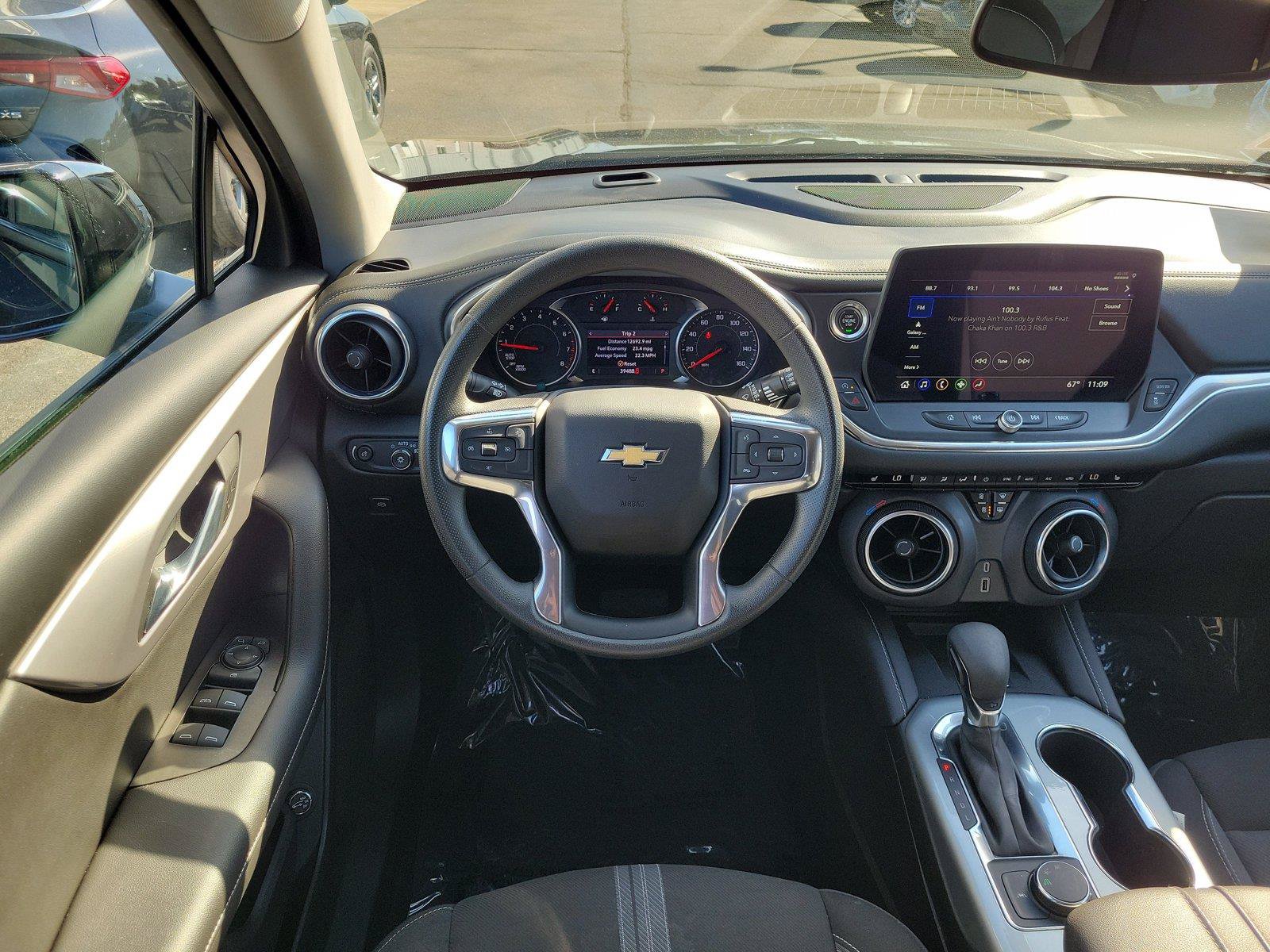 Used 2023 Chevrolet Blazer LT w/ Convenience Package FWD image 10