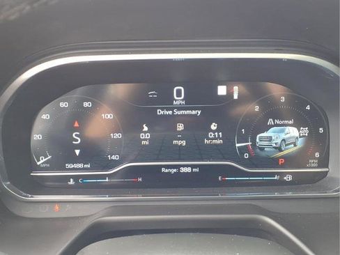 Used 2023 GMC Yukon SLT w/ SLT Luxury Package AWD/4WD image 18
