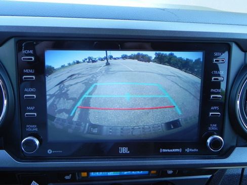 Used 2021 Toyota Tacoma TRD Sport image 18