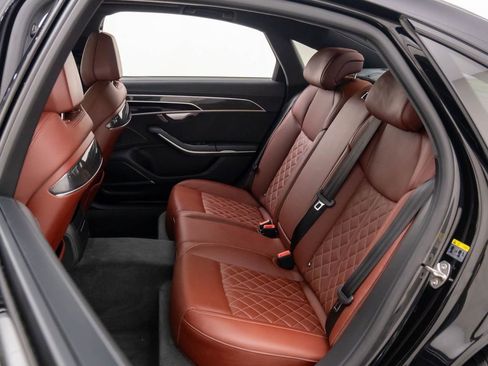 Used 2022 Audi S8 image 18