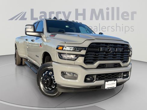 New 2027 RAM 3500 Big Horn AWD/4WD image 7