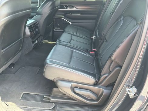 Used 2024 Jeep Wagoneer Series II w/ Flexible Seating Group RWD image 21