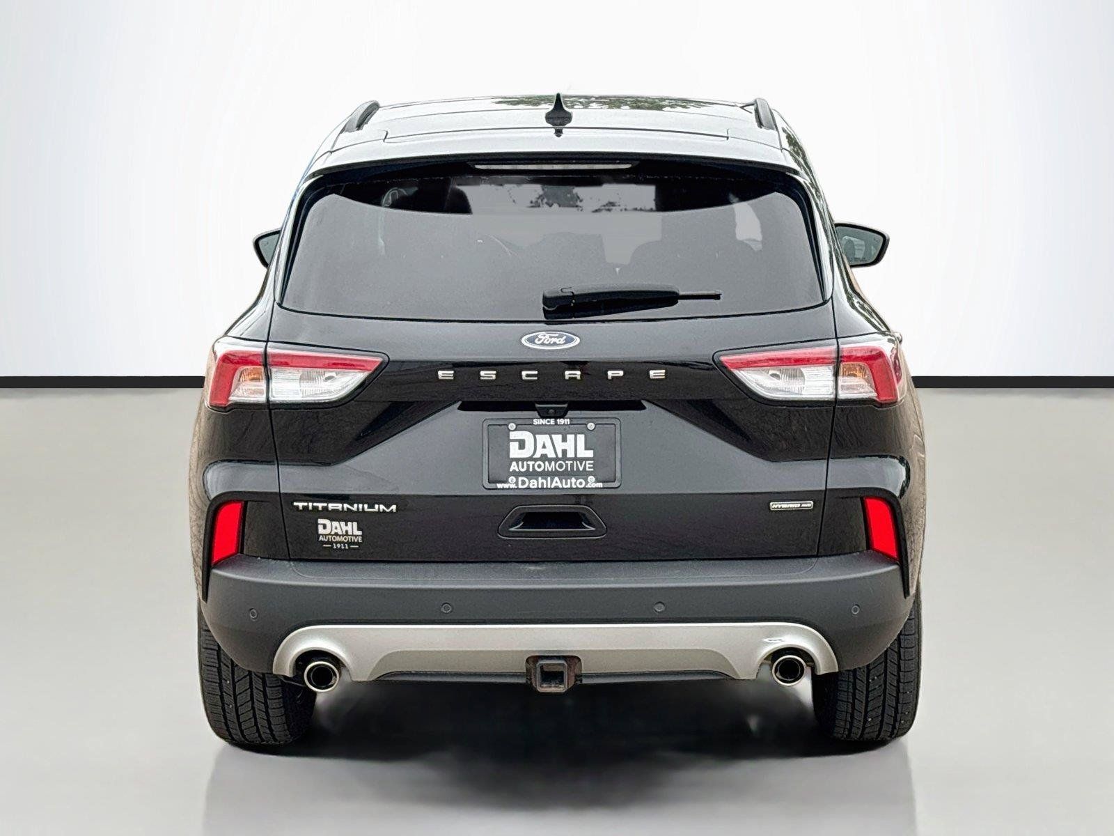 Used 2022 Ford Escape Titanium w/ Class II Trailer Tow Package AWD/4WD image 12
