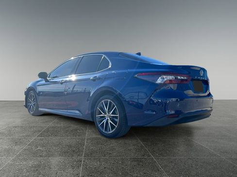 Used 2023 Toyota Camry XLE w/ Navigation Package FWD image 5