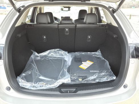 New 2025 MAZDA CX-5 AWD 2.5 S w/ Preferred Package image 24